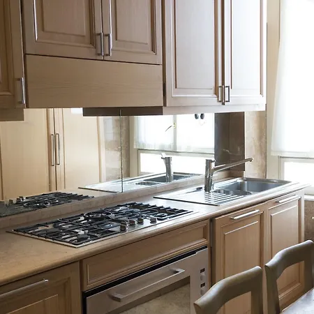 Crispy Luxury Apartment *
