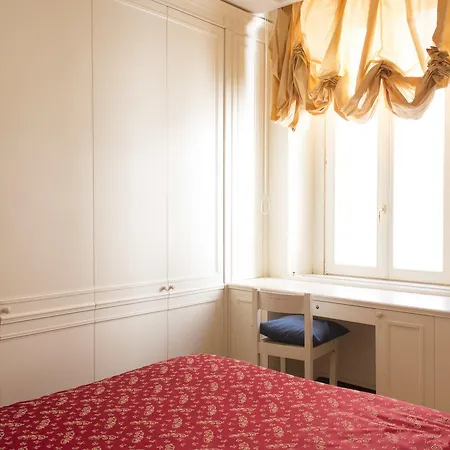 Crispy Luxury Apartment *
